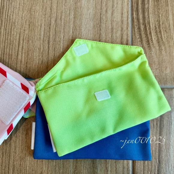 Christmas Letters to Santa Mailbox Plush Play Set 7pc - Pillowfort - Picture 13 of 16